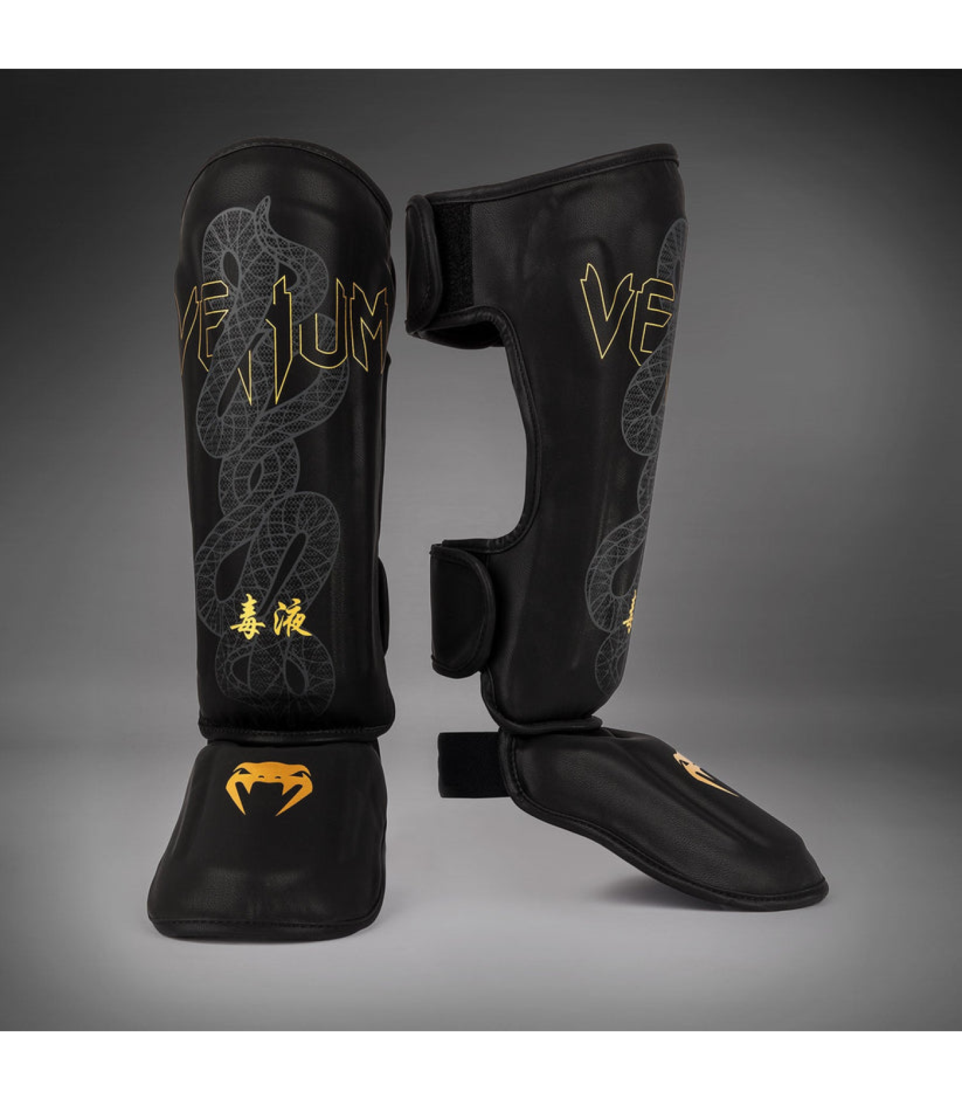 Протектори за крака - Venum Serpenti Shinguards - Black/Silver/Gold​